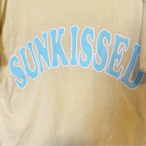 Altar’d state oversized butter yellow sun-kissed graphic tee shirt - Picture 5 of 6